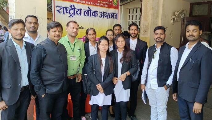 झांसी 12 नवंबर । वीरांगना नगरी झांसी में बुन्देलखण्ड महाविद्यालय के विधि विभाग में शनिवार को  “ महिलाओं के सम्पत्ति में अधिकार”