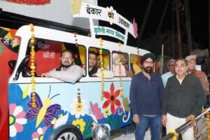 कूड़ा पाॅइंट पर सेल्फी