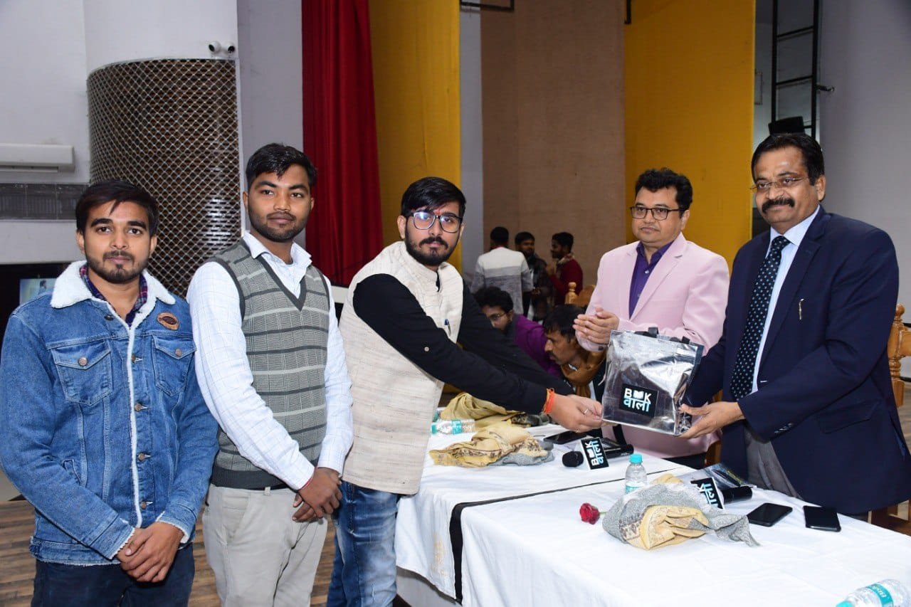 बुंदेलखंड विश्वविद्यालय में बुकवाला कहानी उत्सव