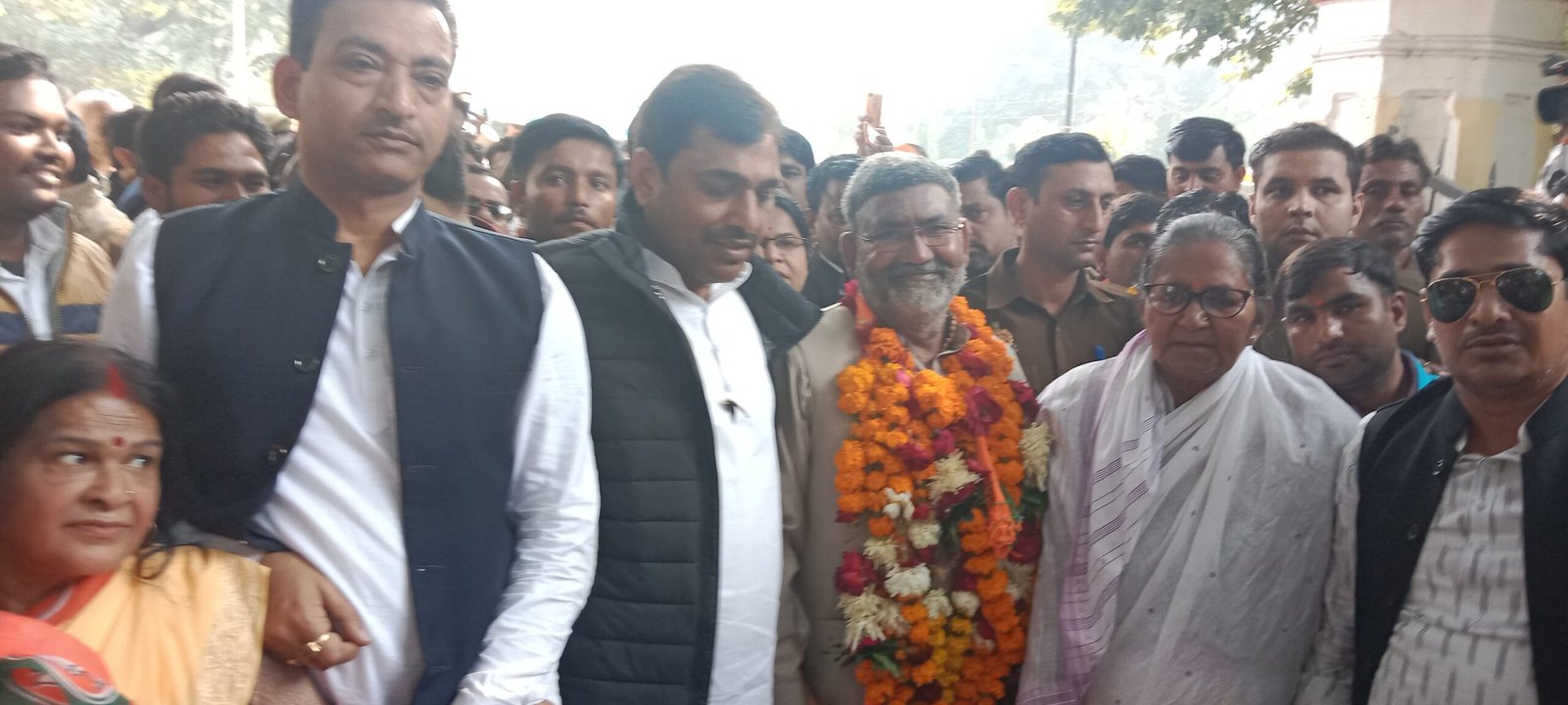 डॉ़ बाबूलाल तिवारी नामांकन