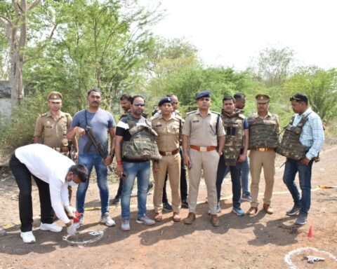 सिपाही के हत्यारोपी ढ़ेर