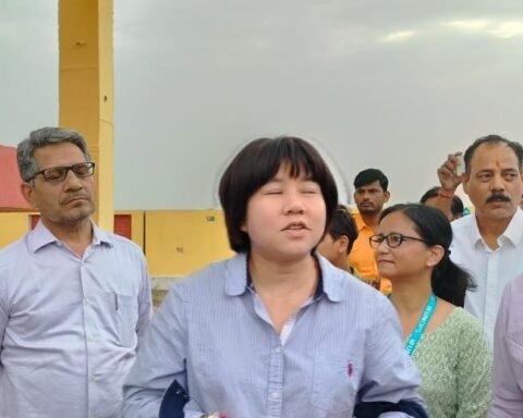 जालौन में डेनमार्क से आयी टीम