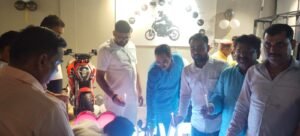 इलेक्ट्रिक बाइक “ रिवॉल्ट ”