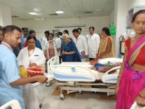  राज्यपाल  आनंदीबेन पटेल 