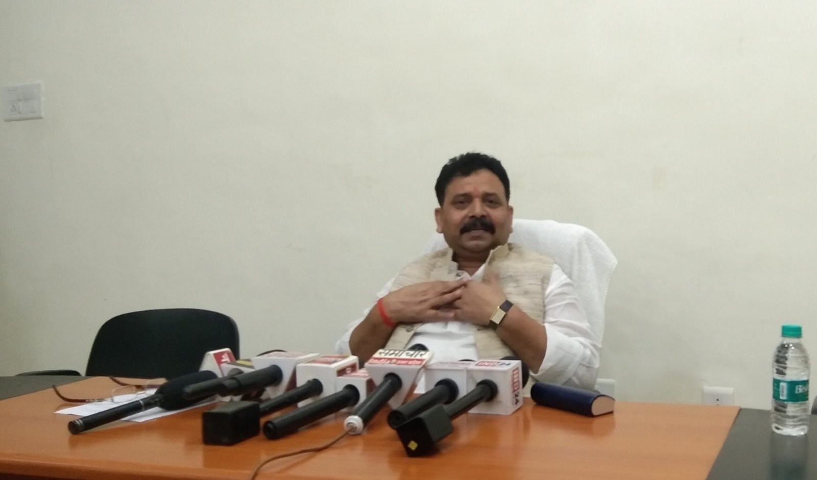 झांसी में राजस्व चोरी मामले