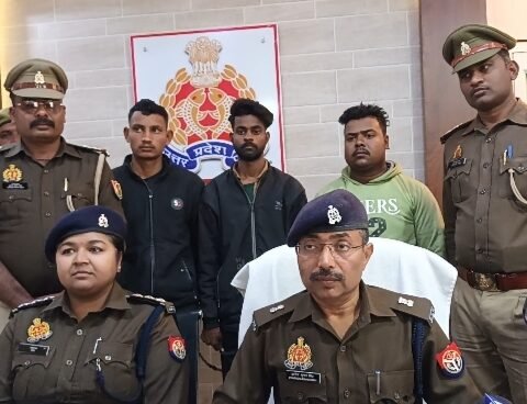 चोरों को पुलिस ने दबोचा