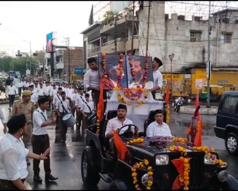 अनुशासन से उठे स्वयंसेवकों के कदम