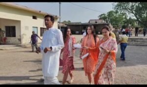 भाजपा) के उम्मीदवार अनुराग शर्मा