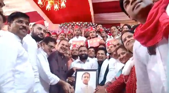 अखिलेश यादव का जन्मदिवस