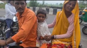 वैन नहर में पलटी 