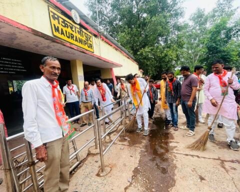 सांसद अनुराग शर्मा