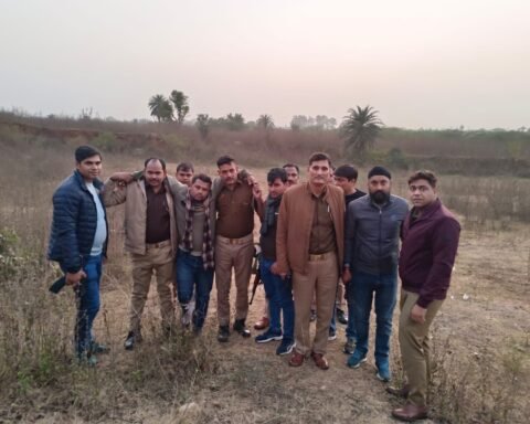 मुठभेड़ में गिरफ्तार