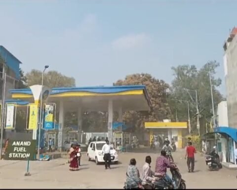 सिलेंडर का वाल्व फटा