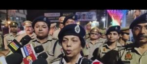 दल बल के साथ सड़क पर उतरीं एसएसपी 