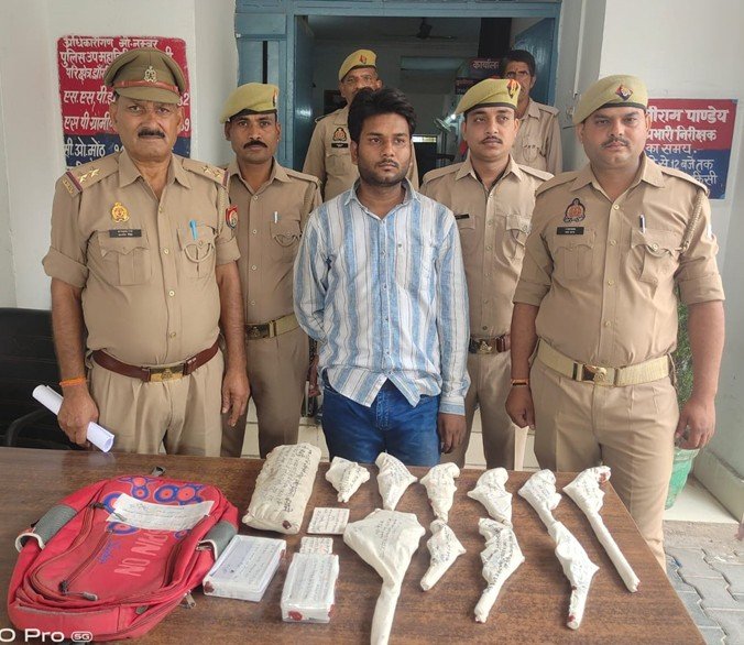 अवैध असलहे बनाने वाले गैंग का मुखिया गिरफ्तार