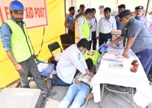 झांसी स्टेशन यार्ड में मॉक ड्रिल