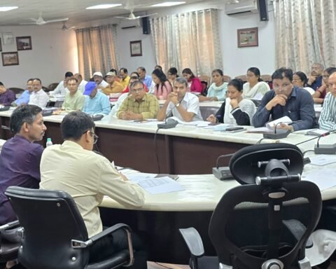 बिना अनुमति ज़मीन से पानी