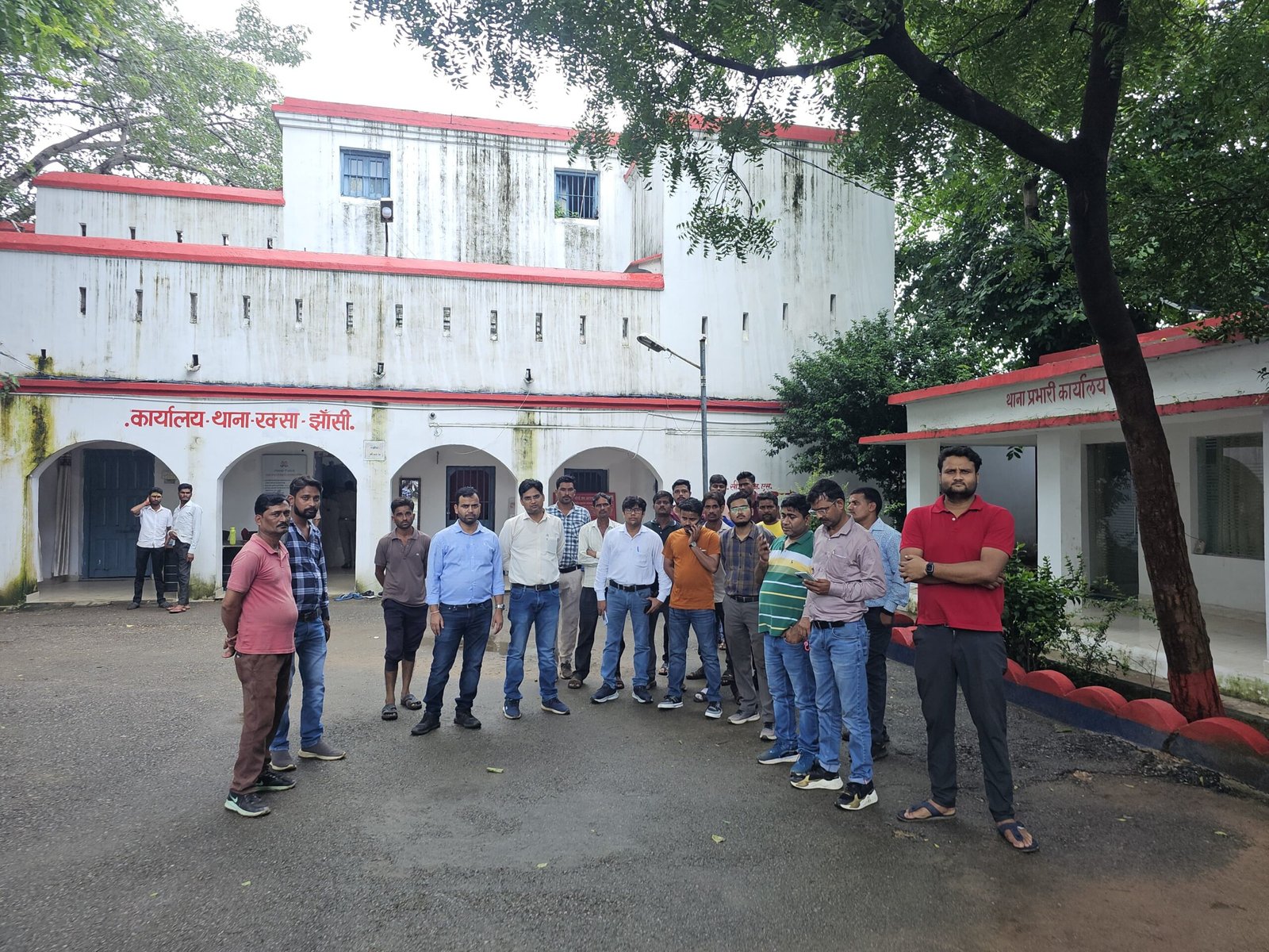 बिजली कनेक्शन काटने पहुंची टीम पर हमला