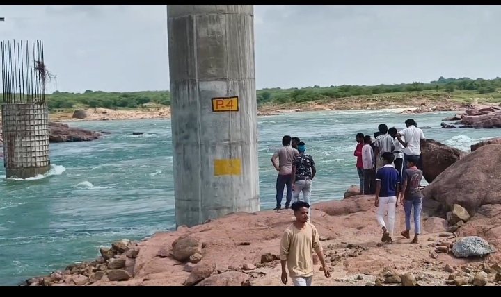 जीजा-साले डूबे