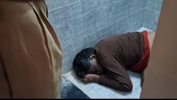 बुजुर्ग का शव मिला