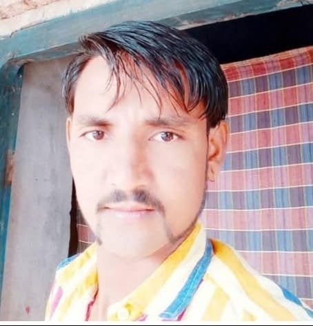 युवक ने की लगाई फांसी