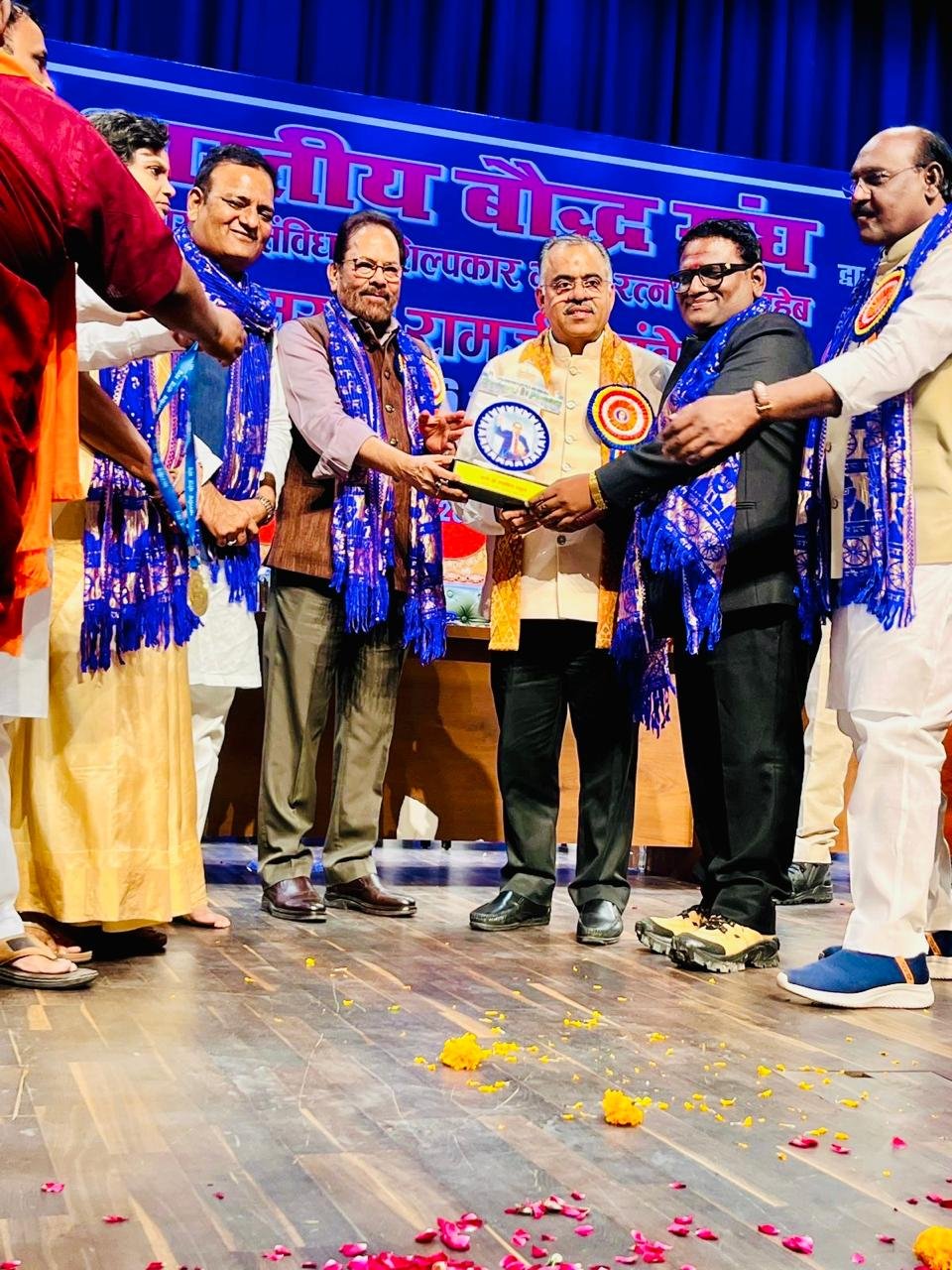 समाजसेवी मुकेश राजपूत को मिला राष्ट्रीय सम्मान